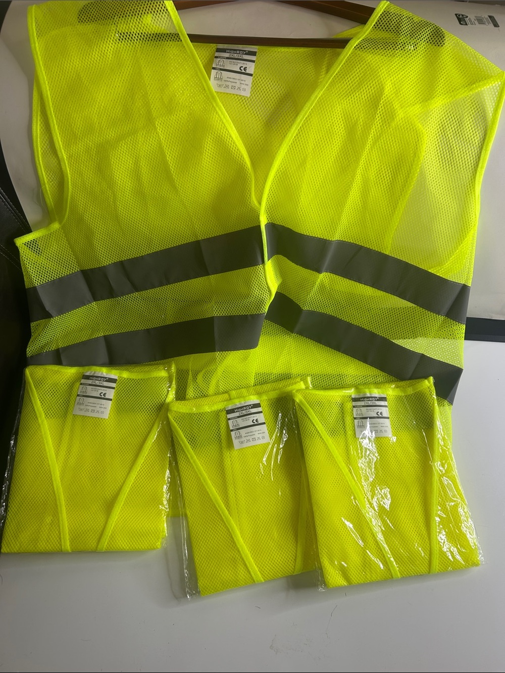 Safety Vest Lot Of 4 High Vis Yellow Mesh Basic Reflective 2XL 3XL